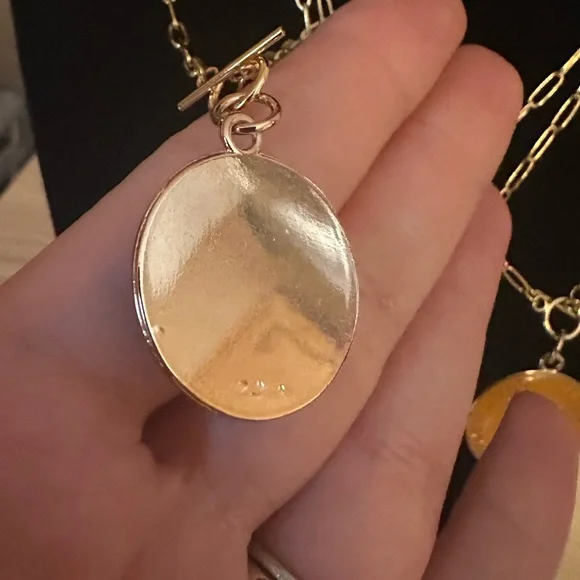 Choice of one Authentic LV Charm - Picture 4 of 4